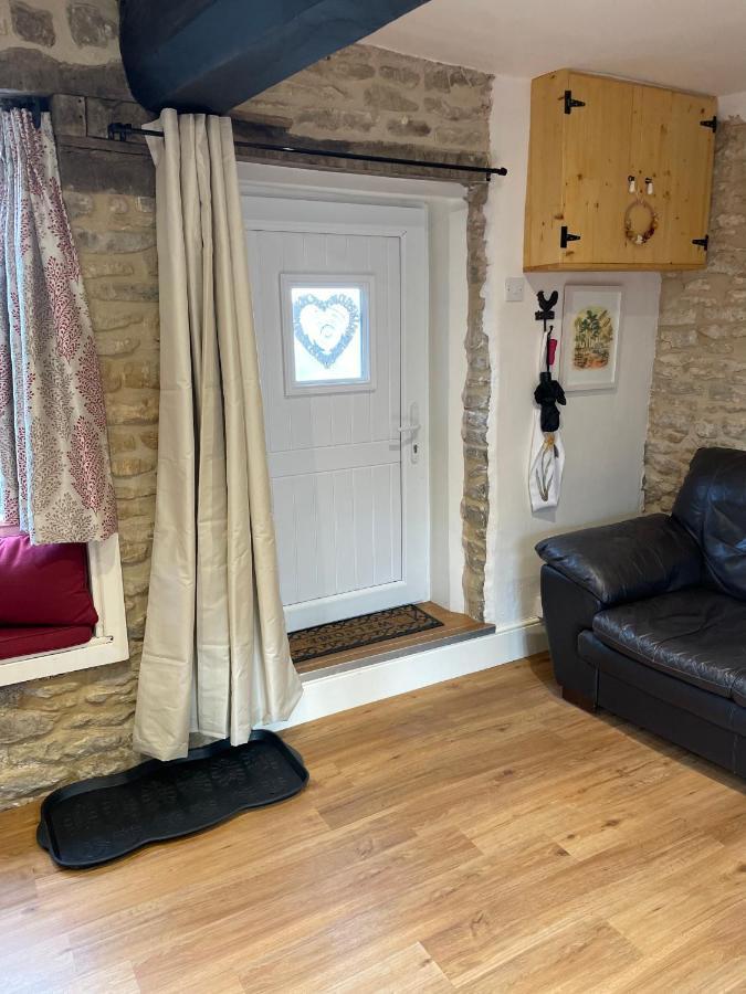 Cotswold Coombe Cottage Wotton-under-Edge المظهر الخارجي الصورة