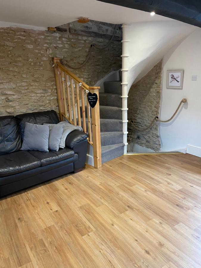 Cotswold Coombe Cottage Wotton-under-Edge المظهر الخارجي الصورة