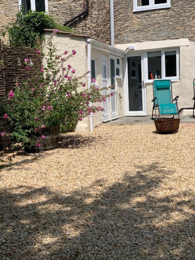 Cotswold Coombe Cottage Wotton-under-Edge المظهر الخارجي الصورة